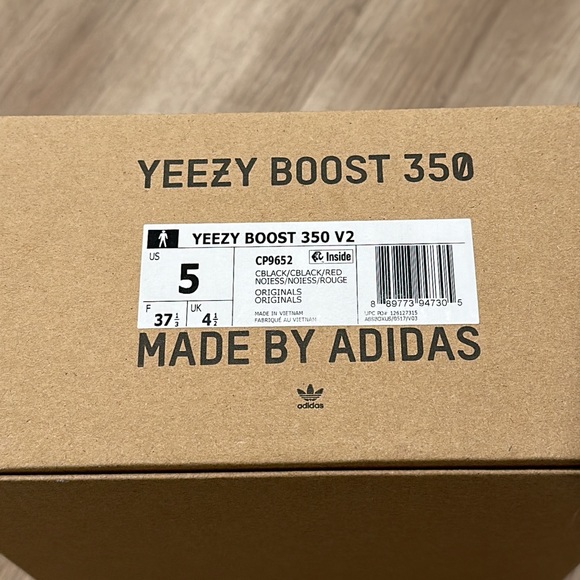 Yeezy Boost 350 V2 ‘Bred’ 5 - Picture 2 of 4